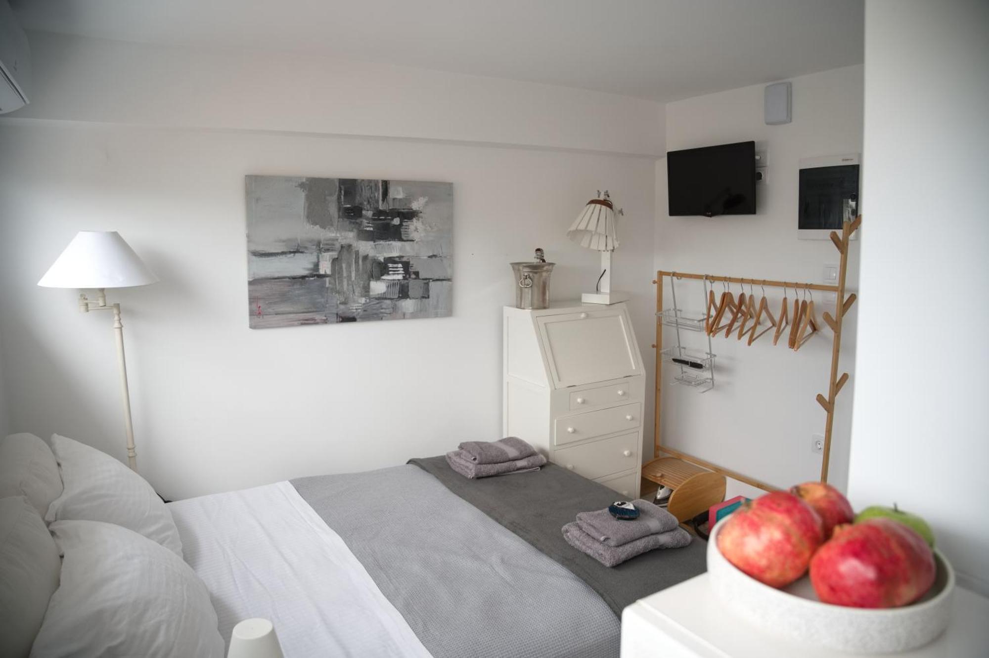Central Aesthetic Studio With Panoramic Views Patras Exterior foto