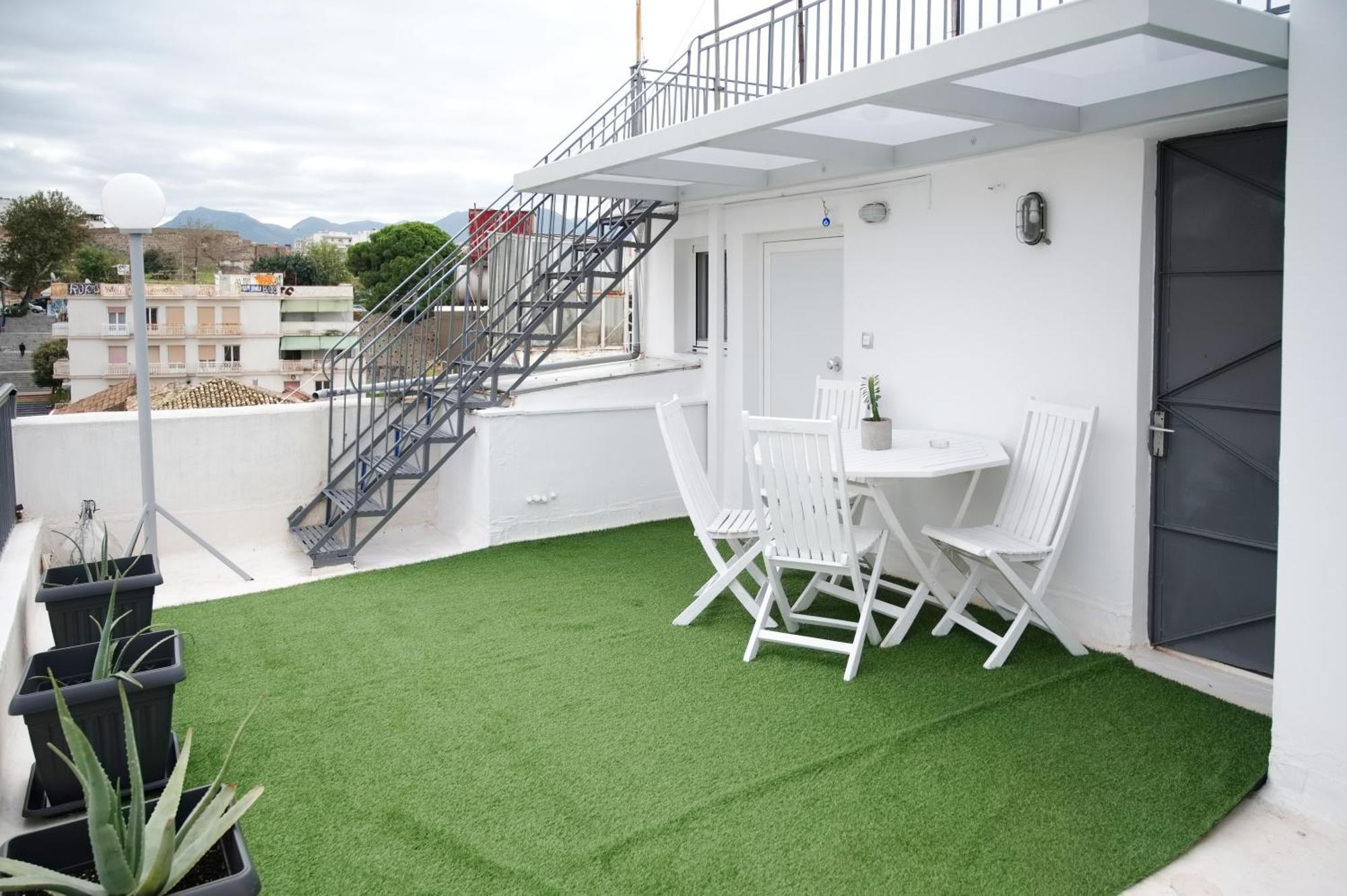 Central Aesthetic Studio With Panoramic Views Patras Exterior foto